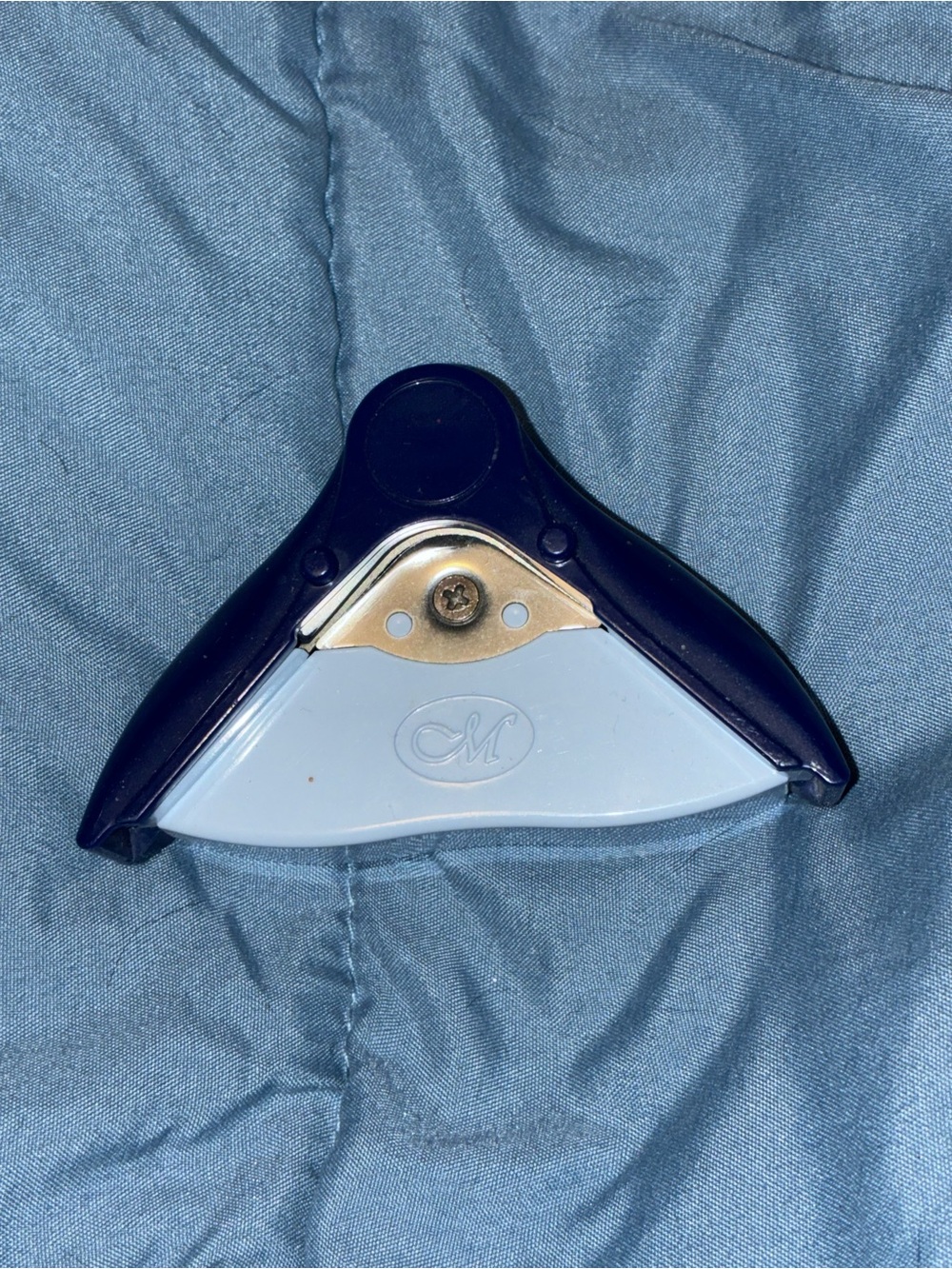 Creative Memories Corner Rounder Punch in Navy and Light Blue